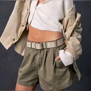 Free People NWT Billie Chino Shorts – Willow Green – Size 12 ✨